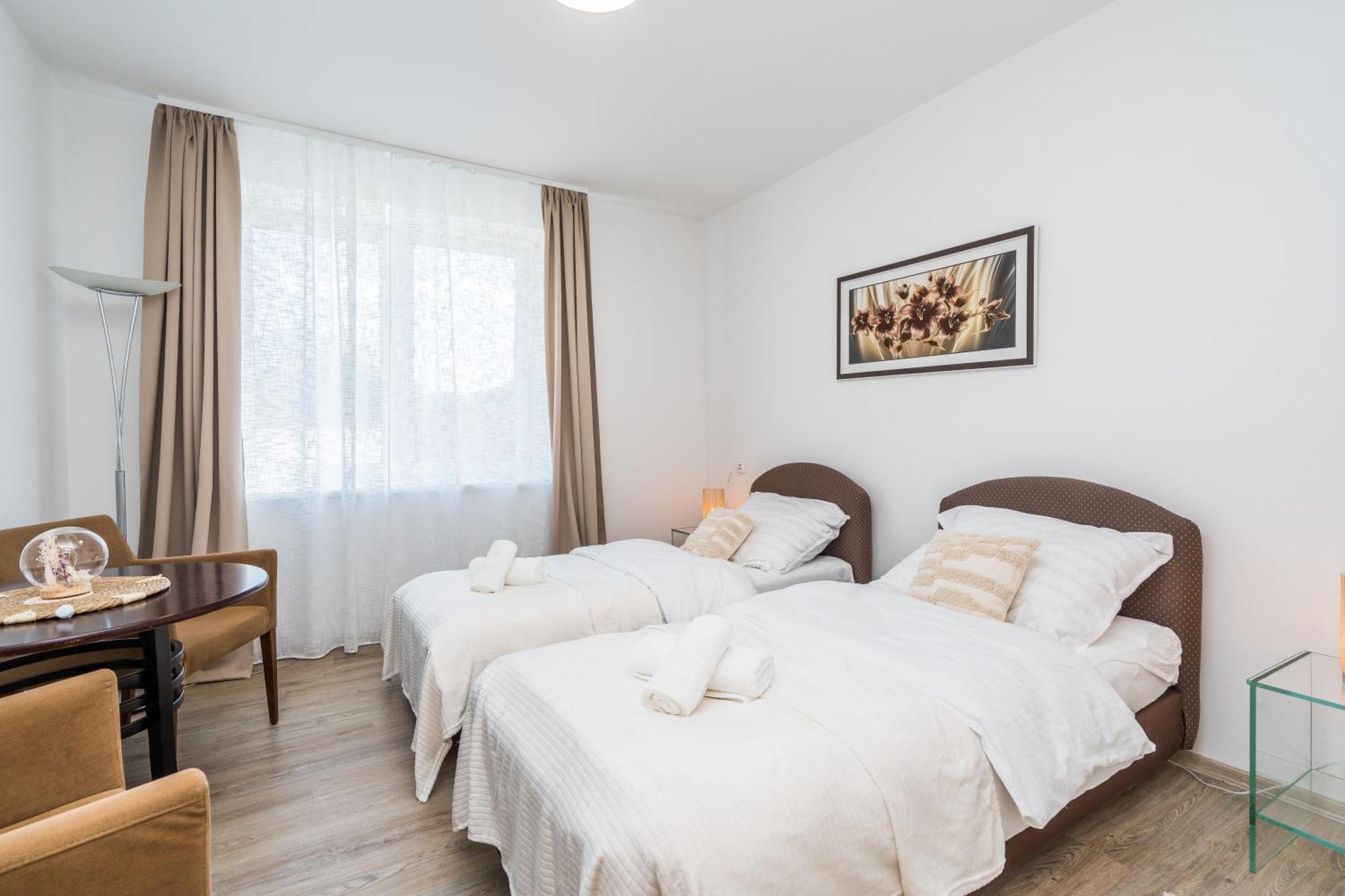 Perla Hradce Daire Hradec Králové Dış mekan fotoğraf